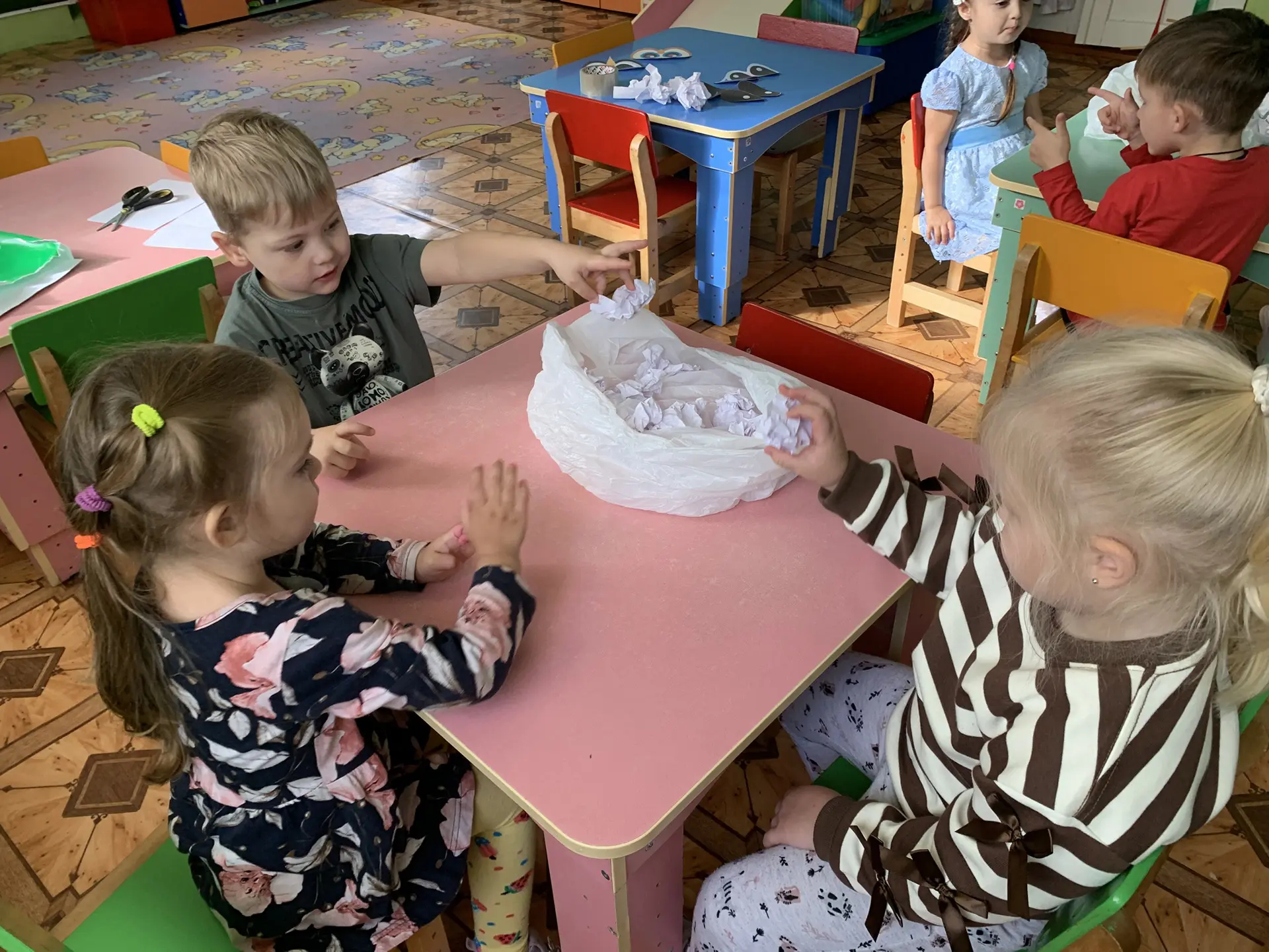 Привидения развеселили,сов приручили😉