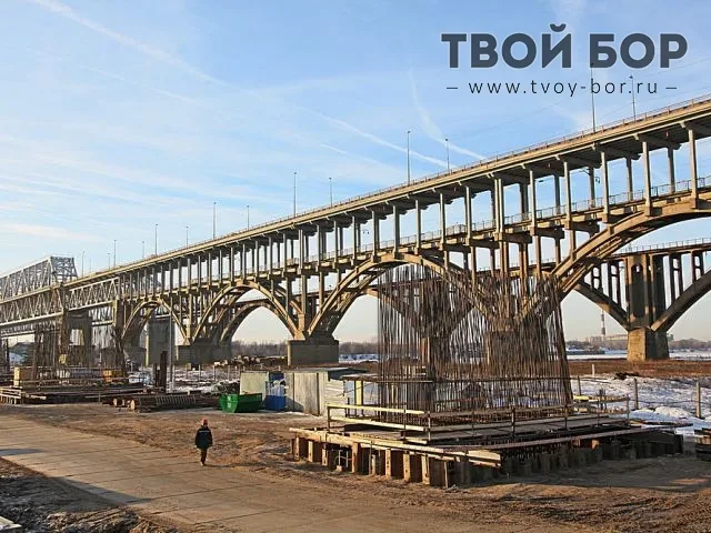 Новому Борскому мосту уже 9 лет.

Кажется, будто его открыли совсем недавно, а прошло уже 9 лет. Дви