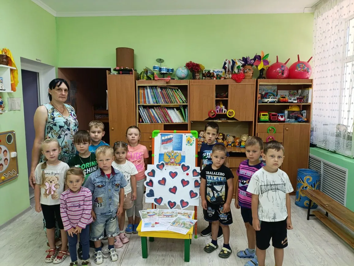 Патриотическая неделя в нашем детском саду: от гимна до творчества