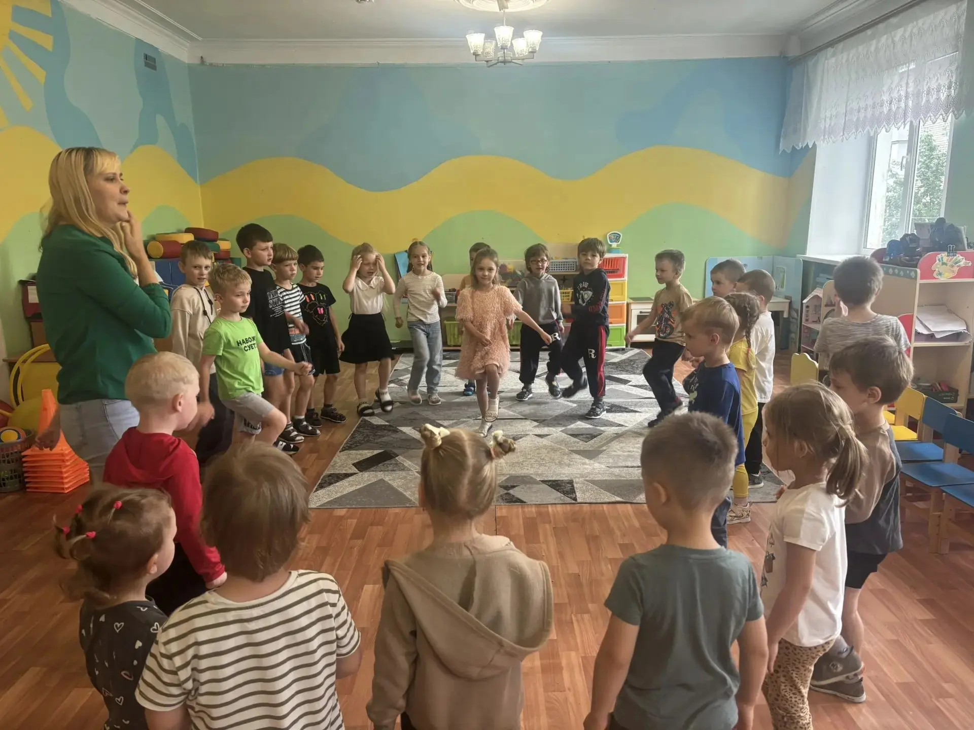 🎉 «В мире сказок»: волшебное путешествие в нашем ДОУ! 🎉

Сегодня у нас было по-настоящему сказочно