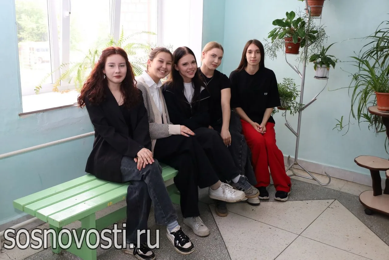 📈 В Сосновском округе продолжается ЕГЭ: выпускники Есаульской школы сегодня сдавали математику