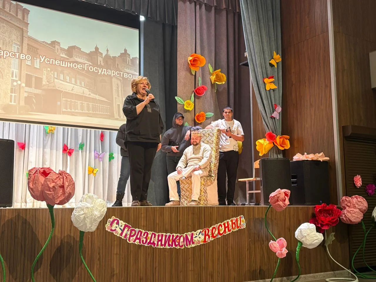 Накануне праздника весны и красоты, 8 Марта 🌸💃, в стенах нашей школы царила особая атмосфера радости