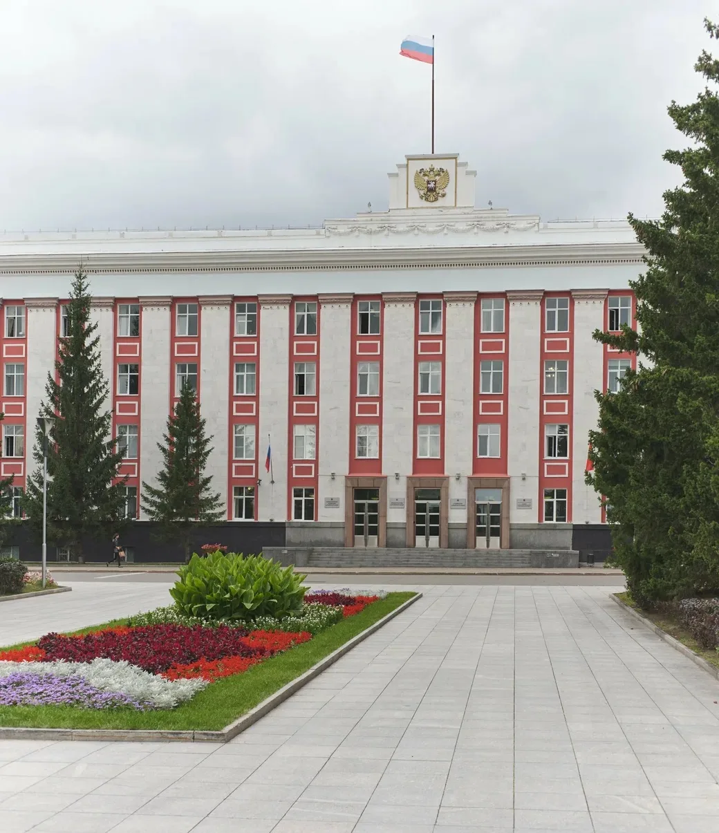 💸 Почти 50 тысяч рублей за стул: для правительства Алтайского края закупают новую мебель