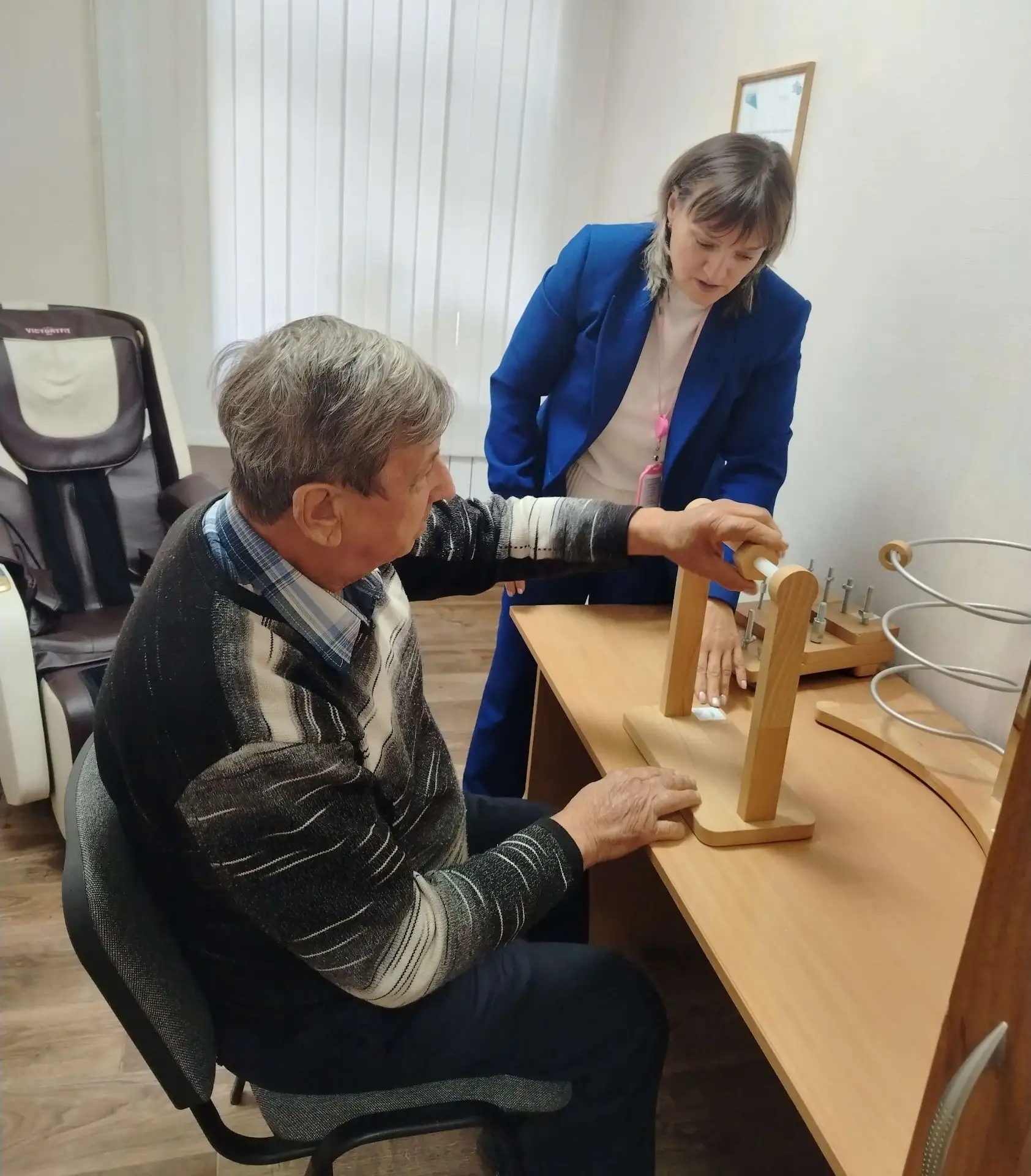В Романовском комплексном центре соцобслуживания продолжаются занятия по технологии «Шк...