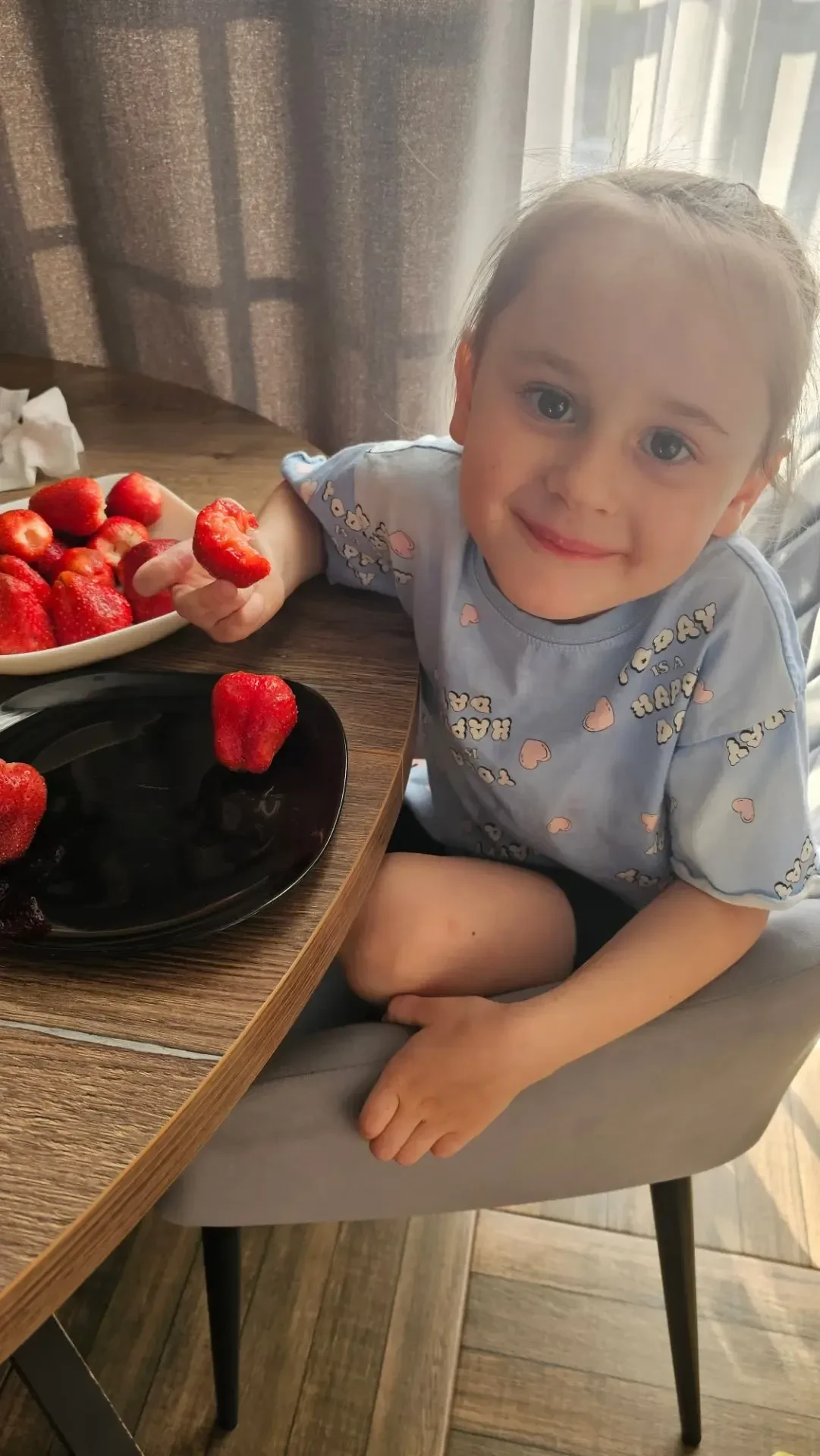 Любимое лакомство 🍓
https://vk.com/wall-205425190_111194