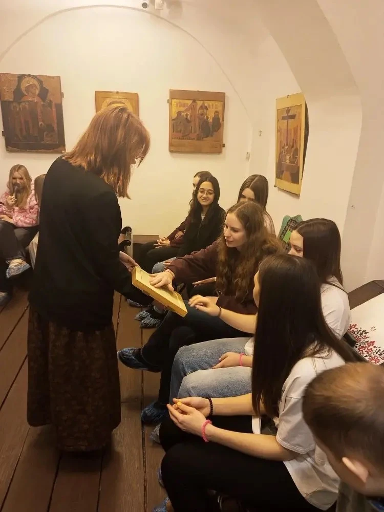 Каникулы подходят к концу, и уже завтра наши ребята снова отправятся в школу!   ☺️А пока мы хотим по