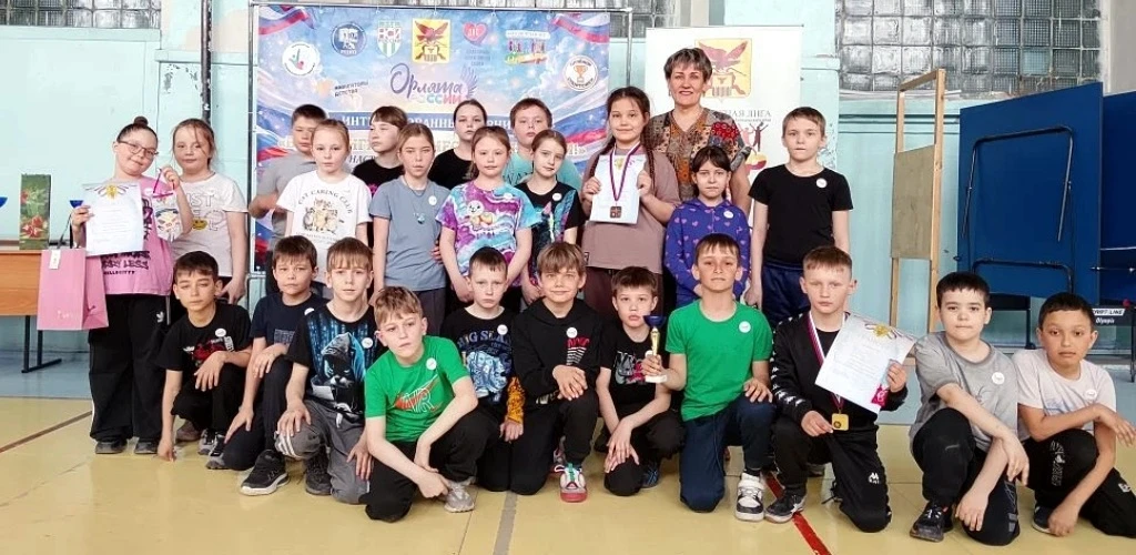🎉 "Вместе играем – вместе побеждаем!" – наши "Орлята" покоряют спортивные вершины! 🎉  Сегодня в рамк