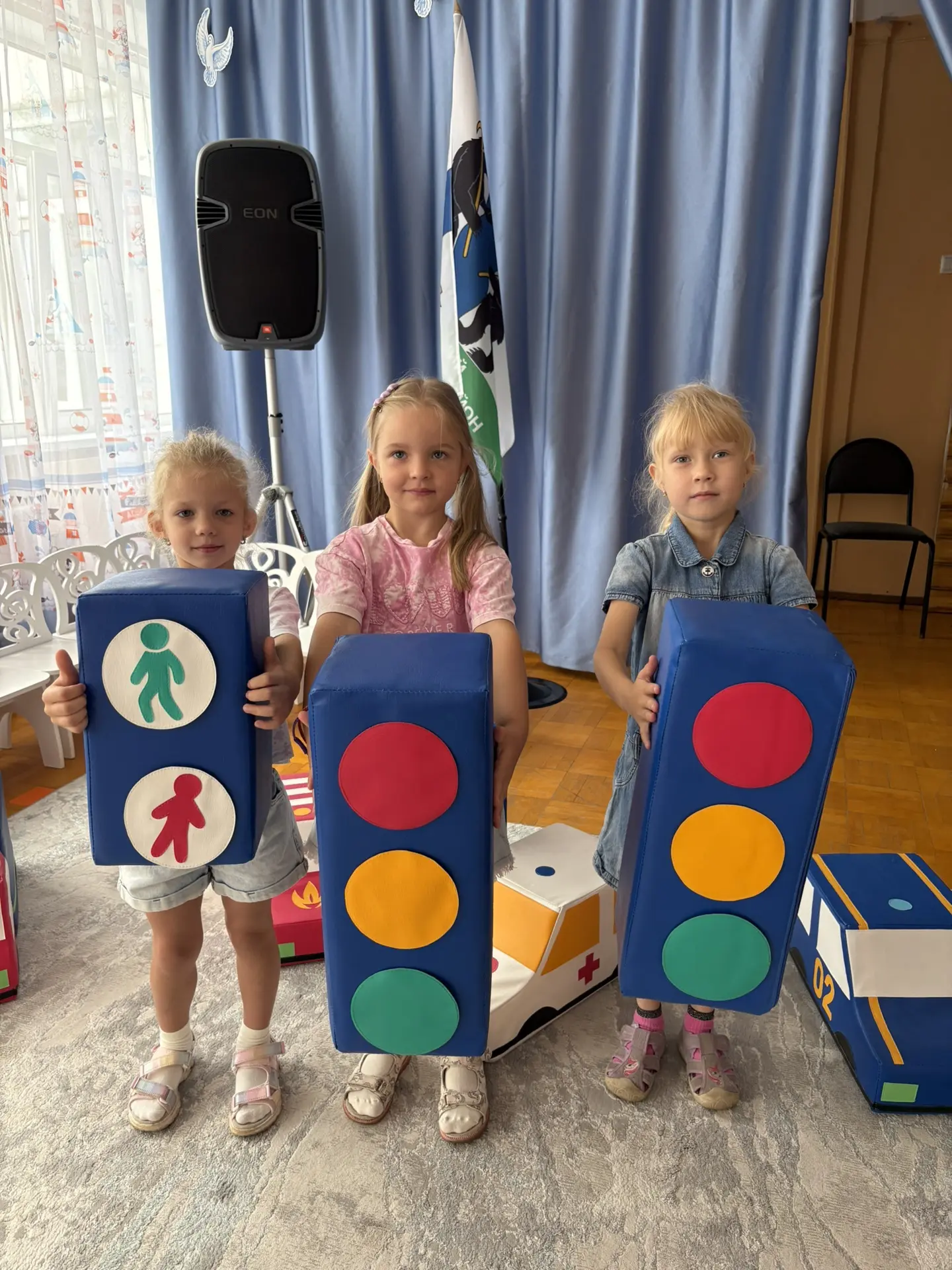 🚦 Внимание, родители! На связи старшие группы «Родничка»! 👋

Сегодня, 5 августа, в нашем саду был 