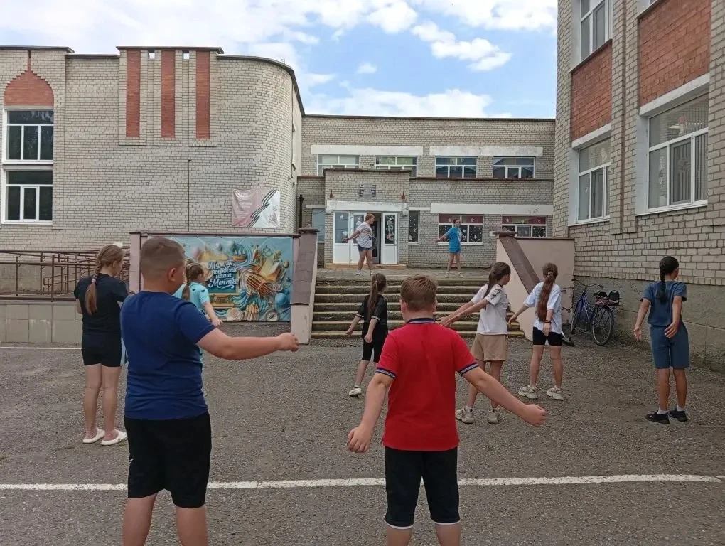 9️⃣ июня - Международный день друзей.👫