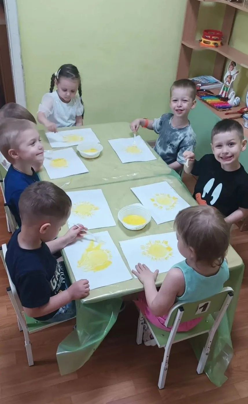 Ура! Лето в самом разгаре, и сегодня в нашем саду был настоящий «Солнечный день»! Оказы...