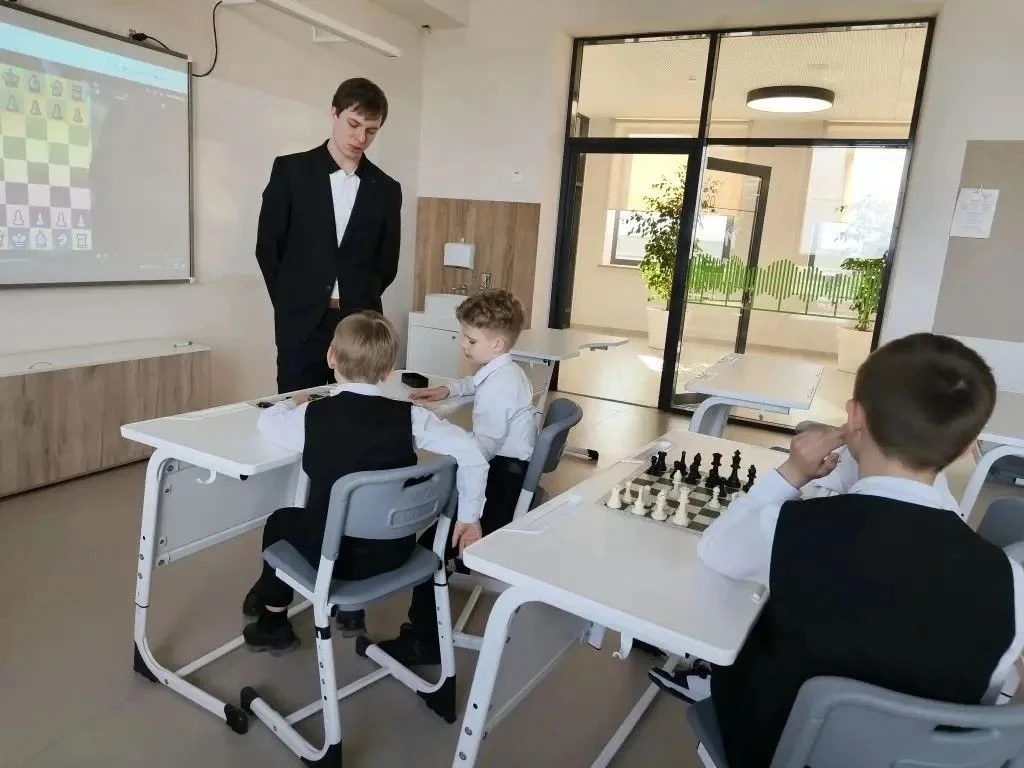 ♟️ Сегодня отмечается Международный день шахмат!
Шахматы — это не только игра, но и отличная трениро