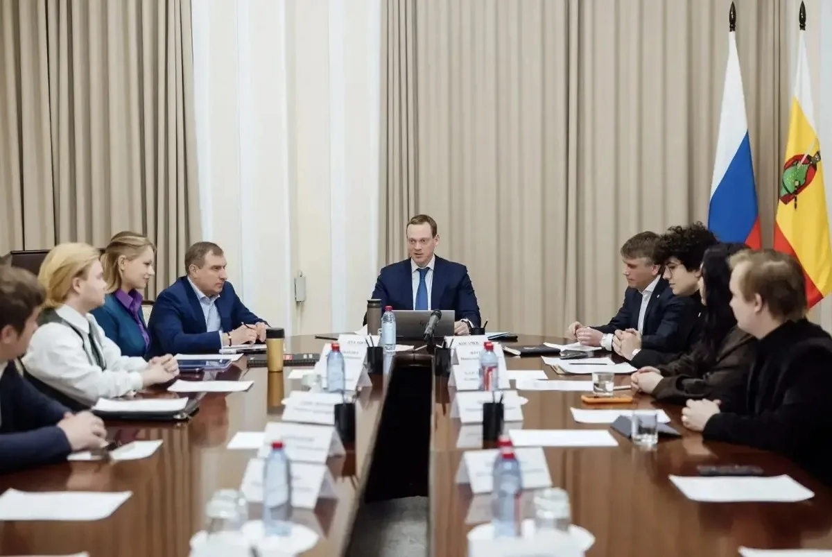 Павел Малков: У молодежного правительства Рязанской области много интересных проектов, ...