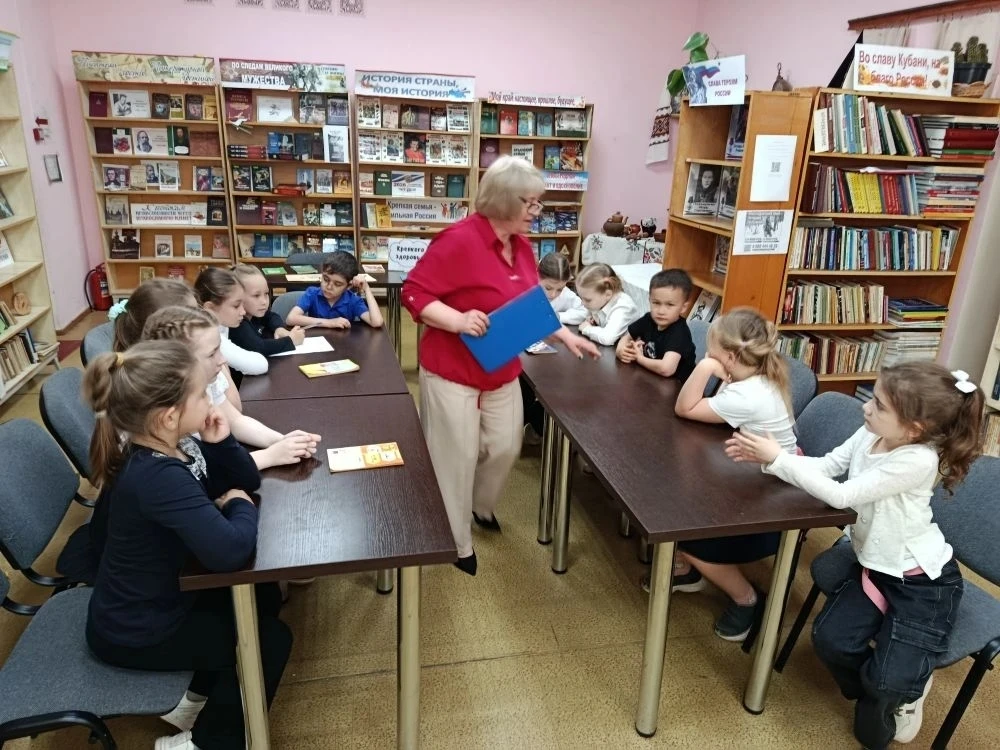 В библиотеке хутора Садовый для учащихся начальной школы прошел оздоровительно-игровой ...