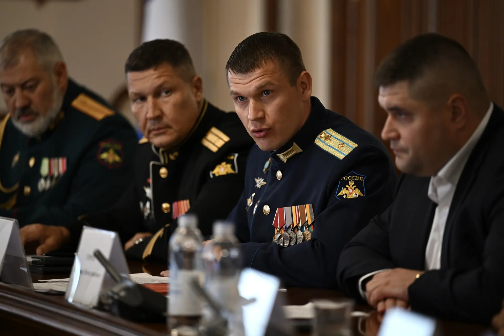 Провёл совещание с руководством общественной организации «Ассоциация ветеранов СВО». На...