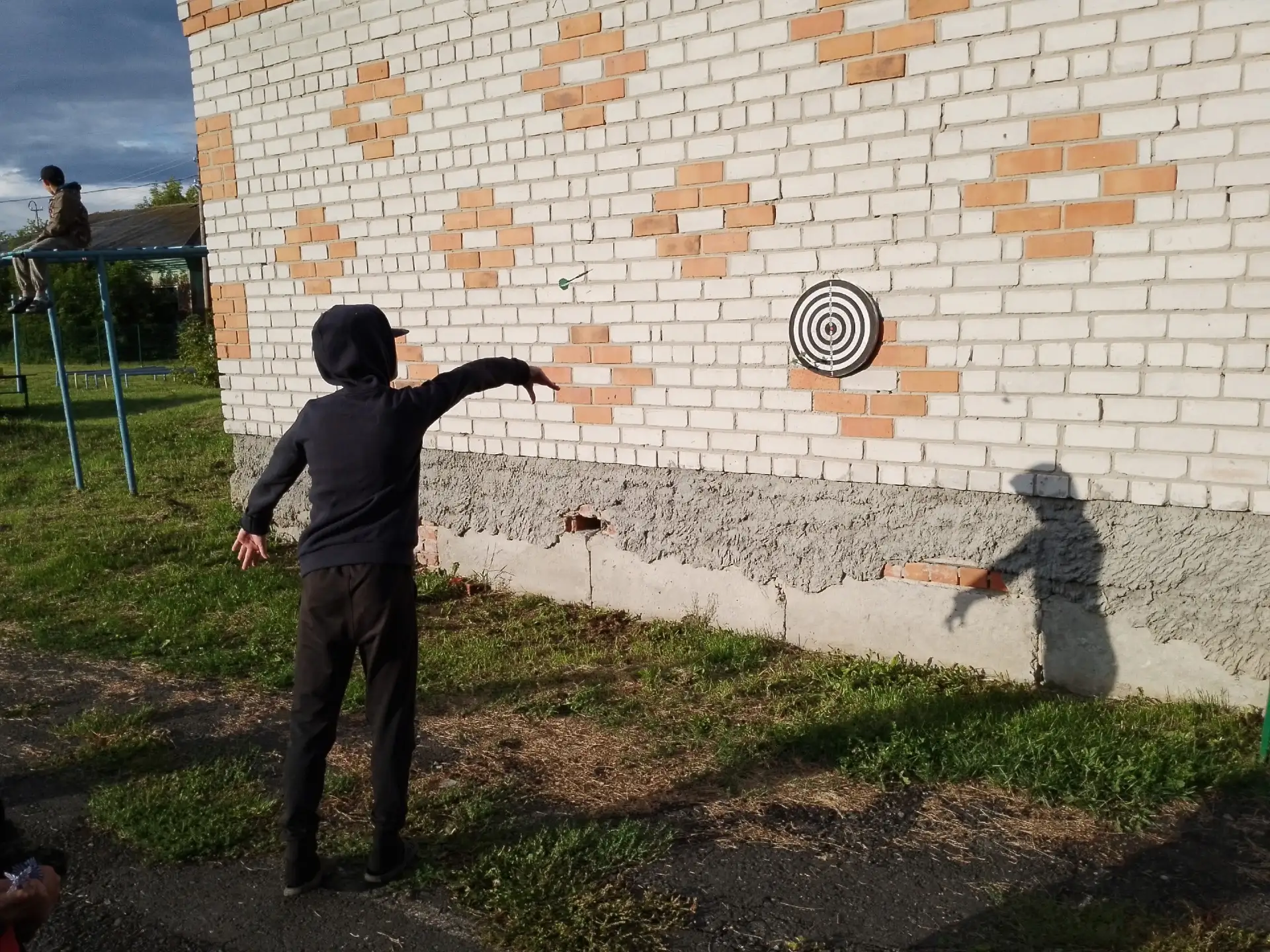 17 августа на Слободчиковской дворовой площадке прошло личное первенство по Дартсу 🎯 п...
