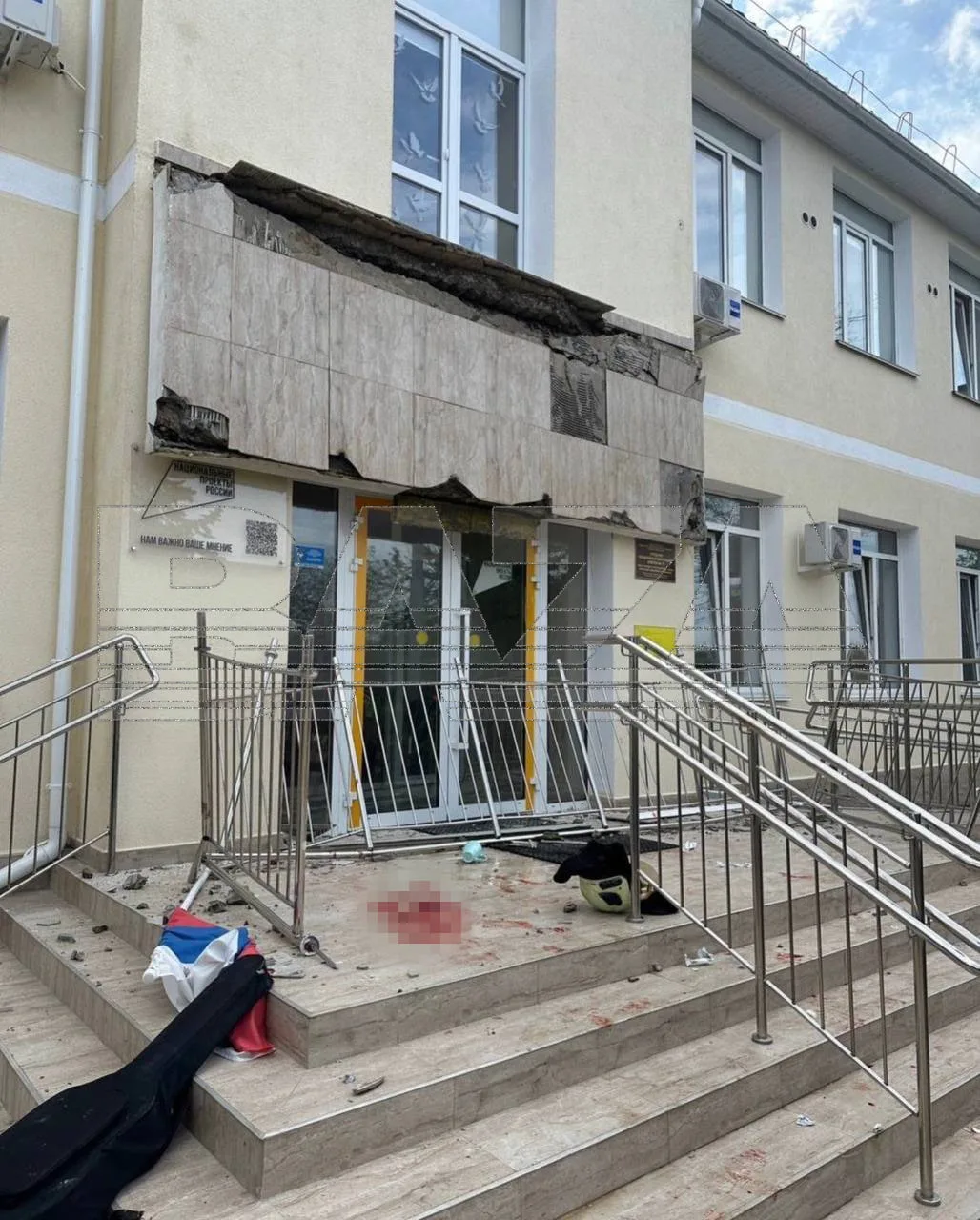 Девять детей госпитализированы с переломами после обрушения балкона в севастопольской школе — двое у