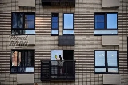 🚭Ростовчанка через суд запретила соседке курить на балконе и лестничной клетке