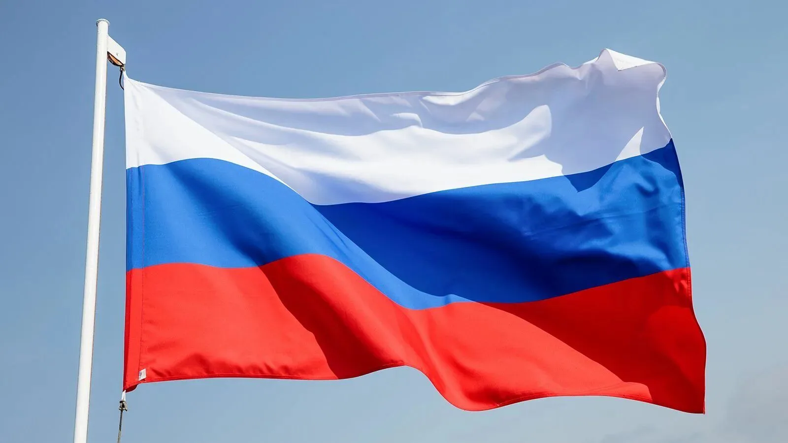 Торжественная церемония поднятия флага
 
8 июня в колледже состоялась очередная церемония поднятия Г