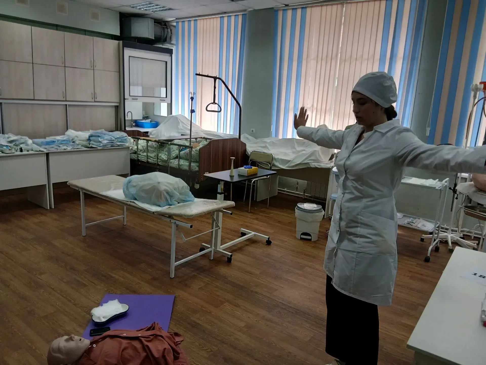 Все аккредитуемые по специальности «Акушерское дело» успешно прошли тестирование и были допущены к д