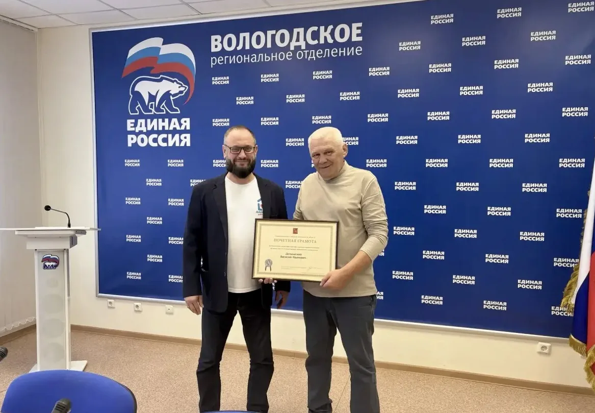 Мне нравится общаться с людьми, слушать их истории и помогать, если нужно. Радуюсь, ког...