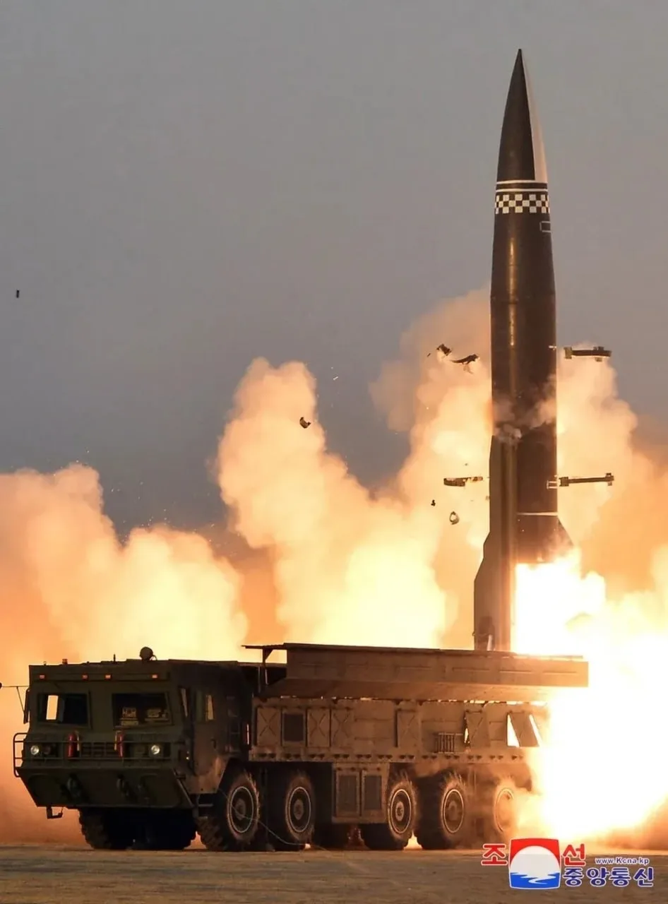 ⚡️Россия впервые получила более тяжелые северокорейские баллистические ракеты Hwasong-1...