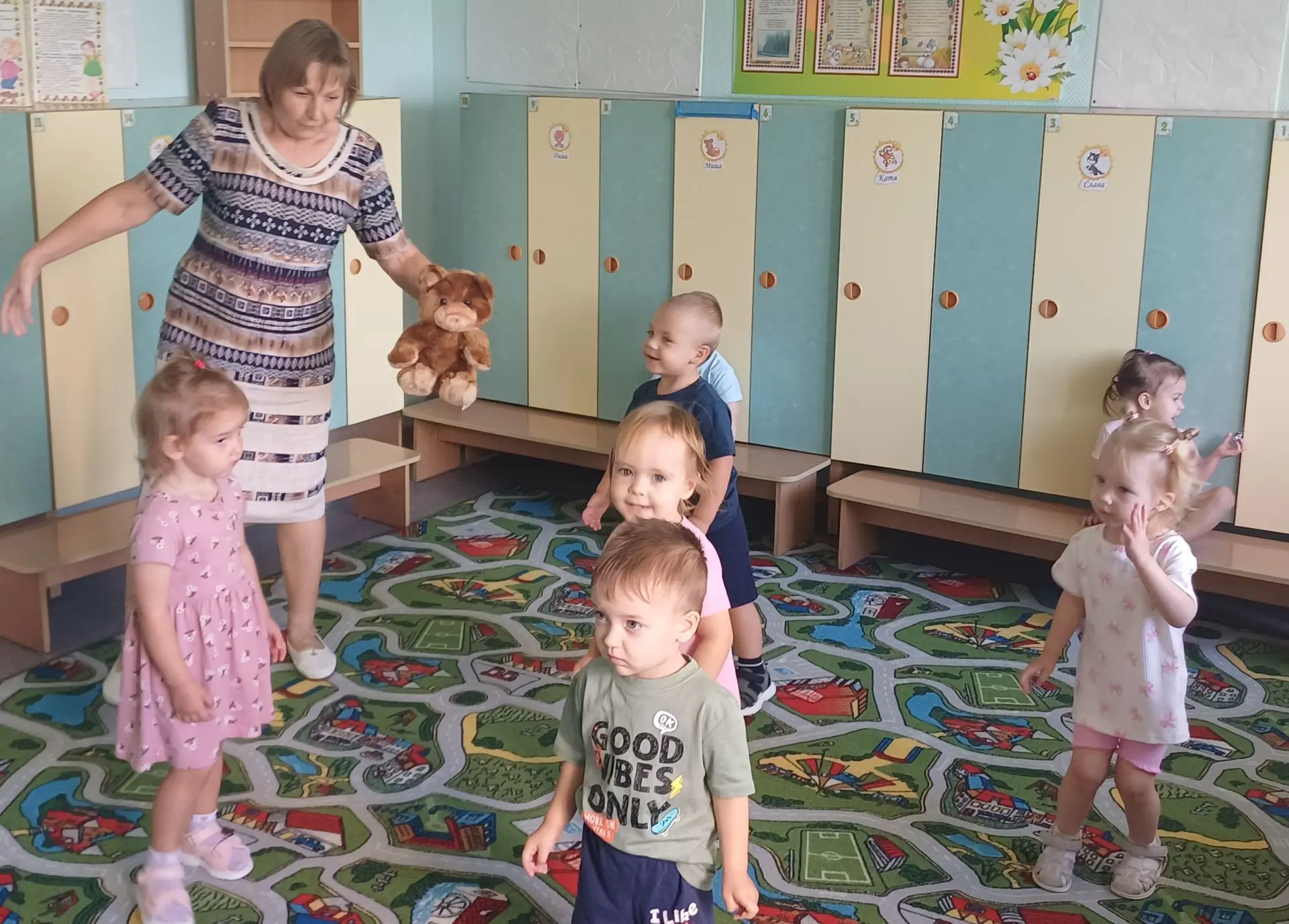 Сегодня у наших малышей из группы «Солнышко» был особенный день! К ребятам приходил муз...
