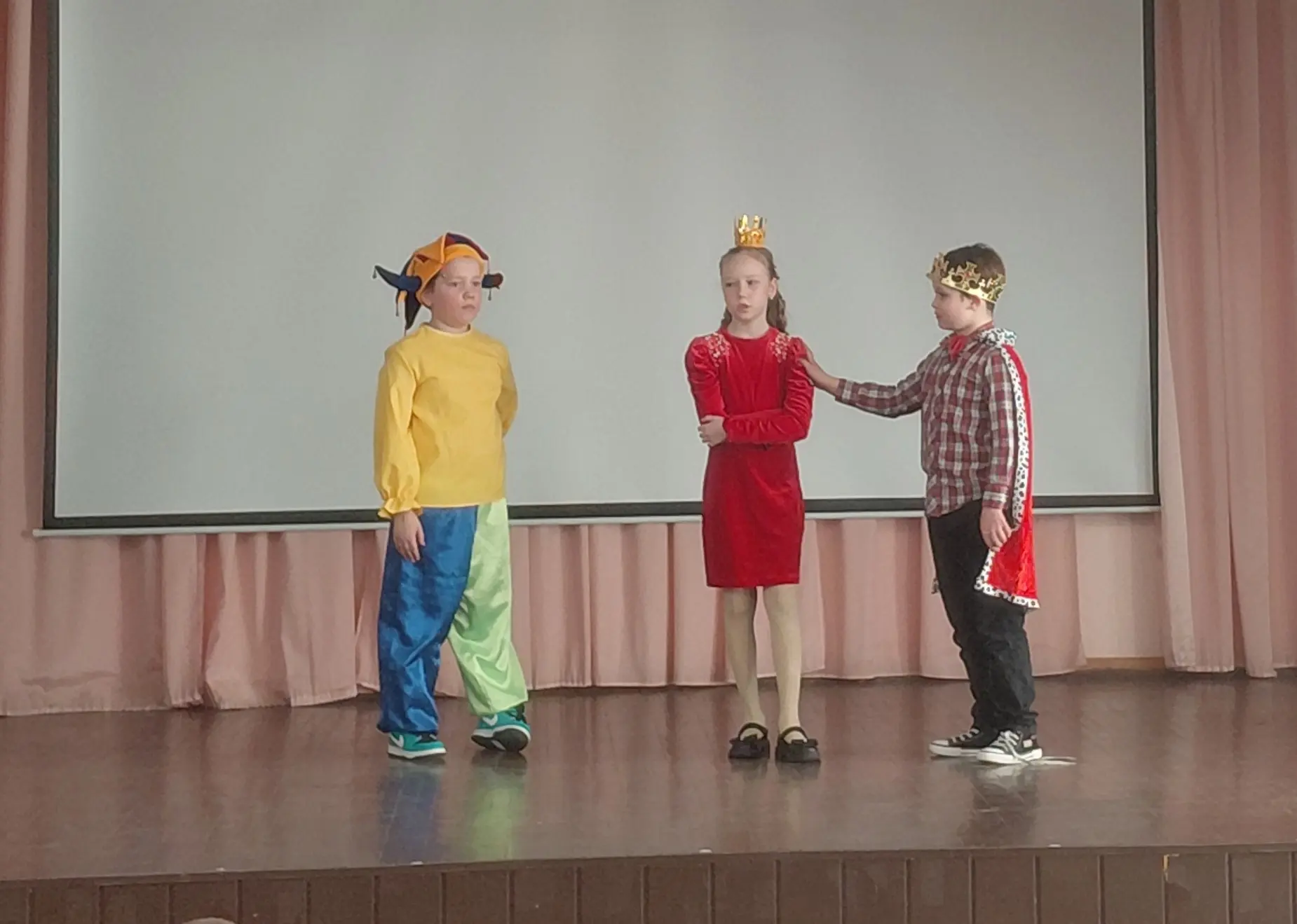 Браво, 3 «Г»! Браво, Татьяна Андреевна!  В нашей школе состоялась ещё одна яркая театральная премьер