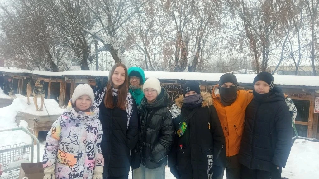 Добро согревает: Как 7 «В» съездил в «Мокрый нос»  В выходные 7 «В» класс доказал, что  выходные мож