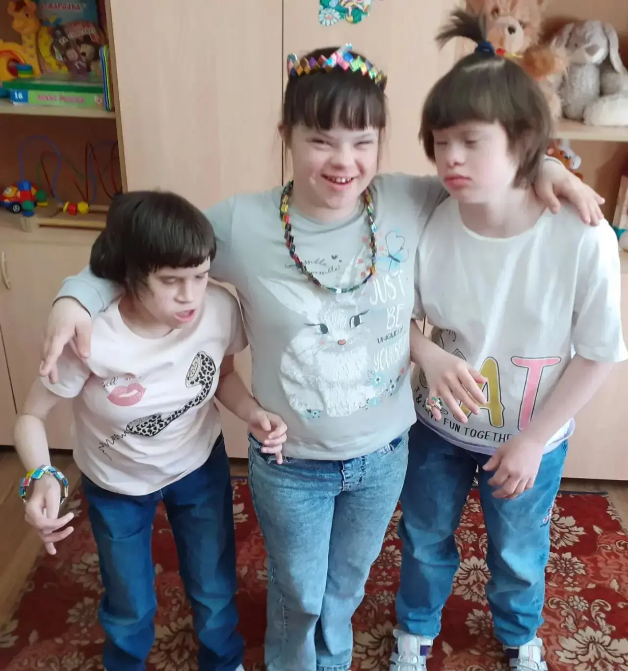 Все дети любят играть, а если игра посвящается сладостям, то интереснее вдвойне! 🍬