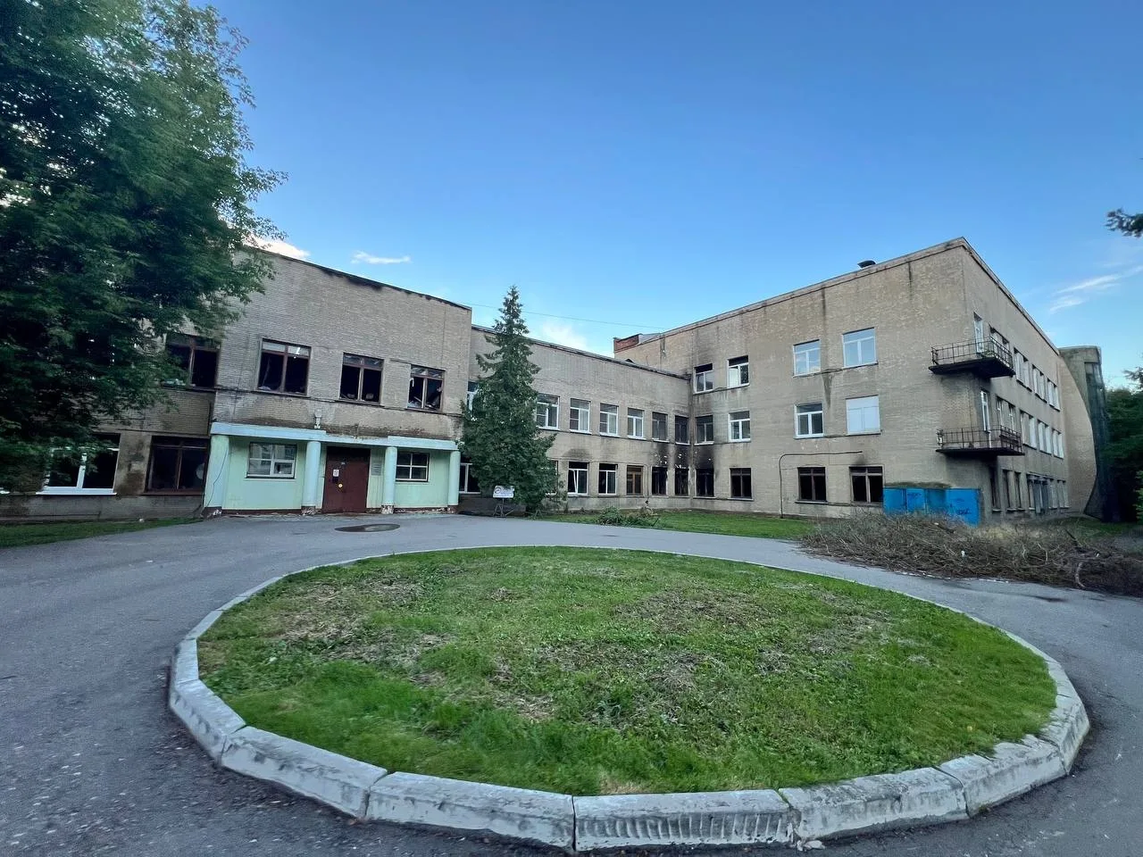 Добрый день. Что за ситуация больницей в болшево на Дзержинского, где недавно был пожар? Видно что е
