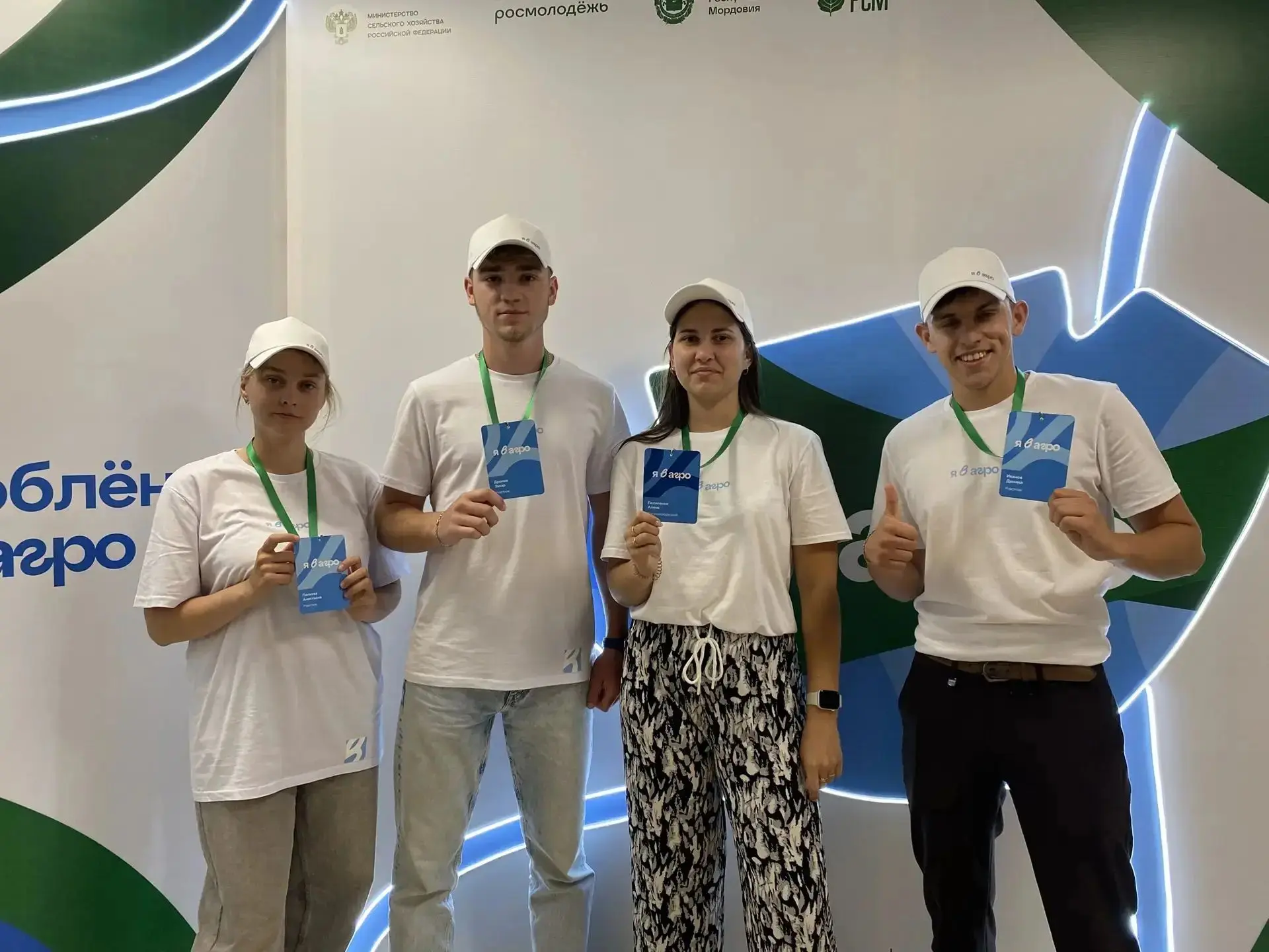 Наши в Мордовии 💪

Прямо сейчас в г. Саранске республики Мордовии проходит Полуфинал всероссийского