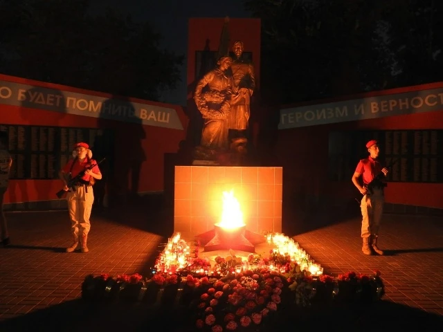 Уважаемые камышане!

🕯Приглашаем вас принять участие во Всероссийской акции «Свеча памяти», приуроч