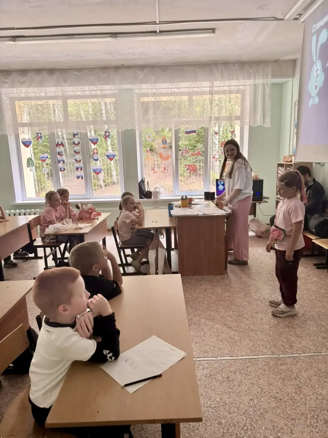 Эко-викторина «Добрые дела»: как мы спасали планету, отвечая на вопросы!

У нас сегодня был невероят