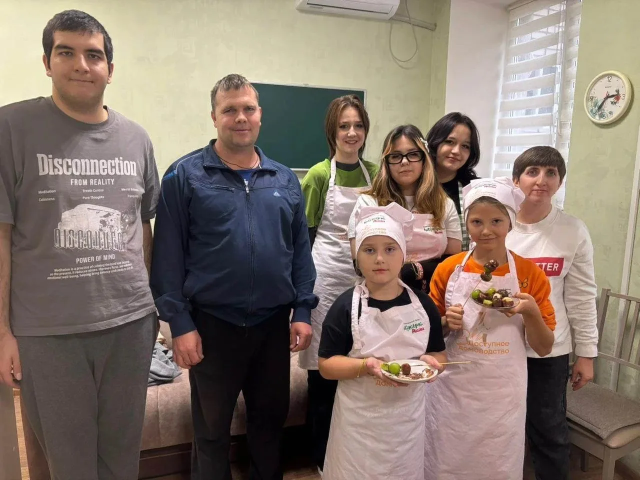 В Волгоградской области молодым людям с инвалидностью помогают осваивать навыки самосто...