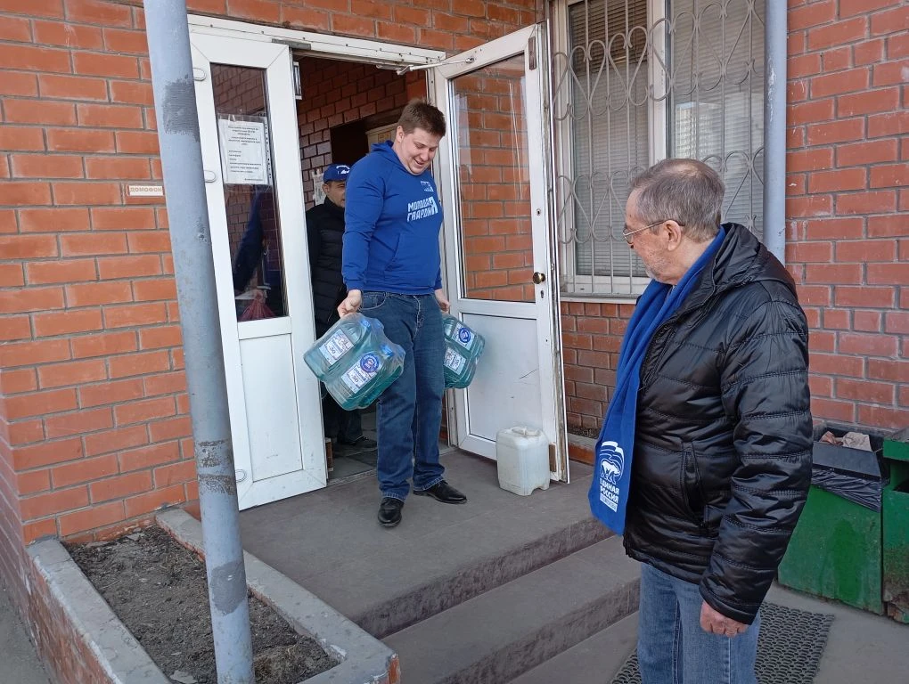 В ходе личного приёма в общественной приёмной партии «Единая Россия» депутат совета деп...