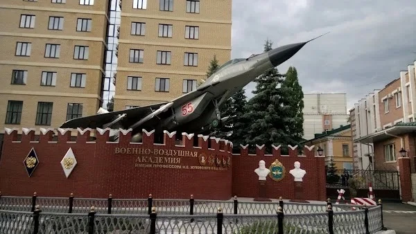 Сегодня, 9 февраля, нашу школу посетил выпускник Сведенцов Никита Александрович — студент второго ку
