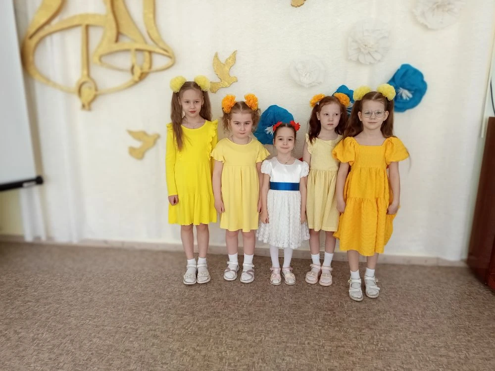 🎹 Городской конкурс «Живая песенка».
Сегодня наши девочки Ерганова Ева, Ненько Агата, Букатина Софи