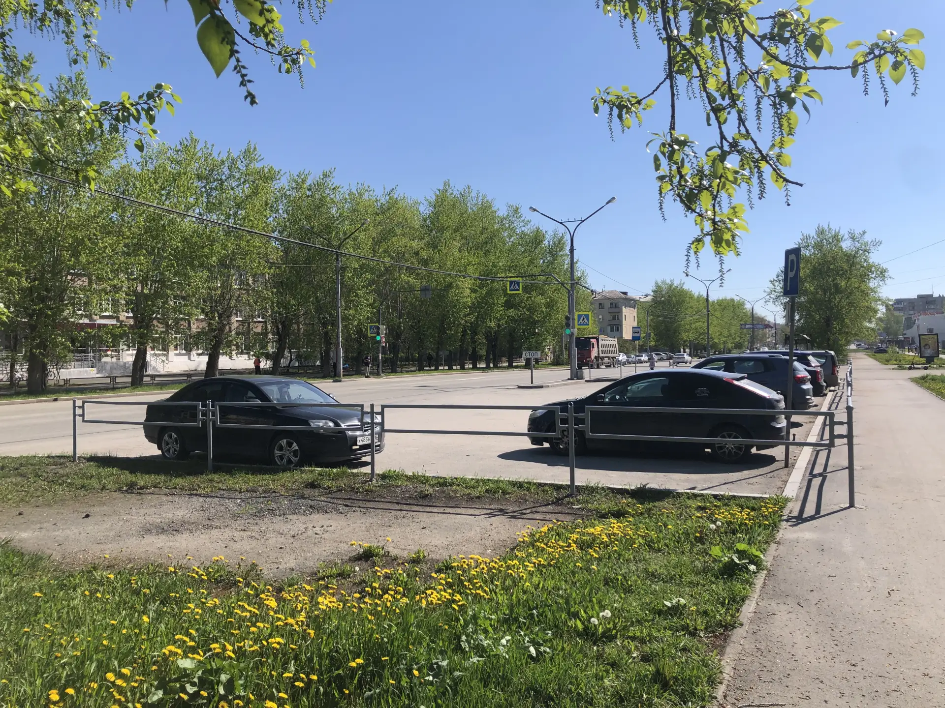 По многочисленным просьбам жителей домов по  проспекту Победы (в районе ООТ "Выставочный зал") устан