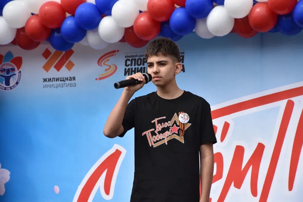 🌟 Праздничный концерт ко Дню Победы оставил множество ярких впечатлений!🇷🇺✨ Давайте окунемся в атмос