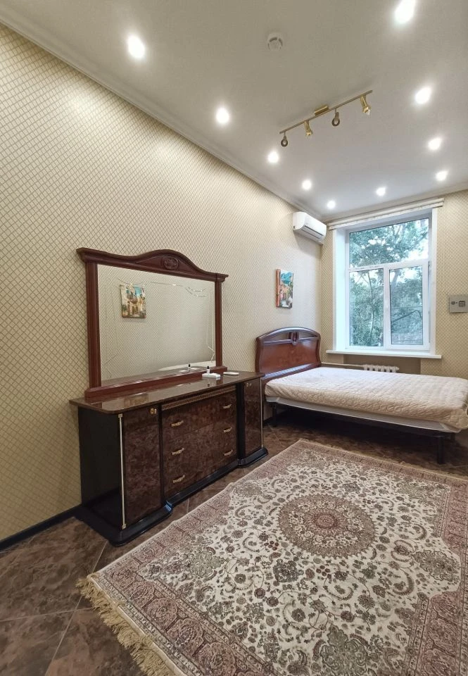 2-КОМН КВАРТИРА, 34 м²
м Кожуховская

• 5 мин пешком
• 4 этаж из 5
• ул Петра Романова 7 стр1, на ка