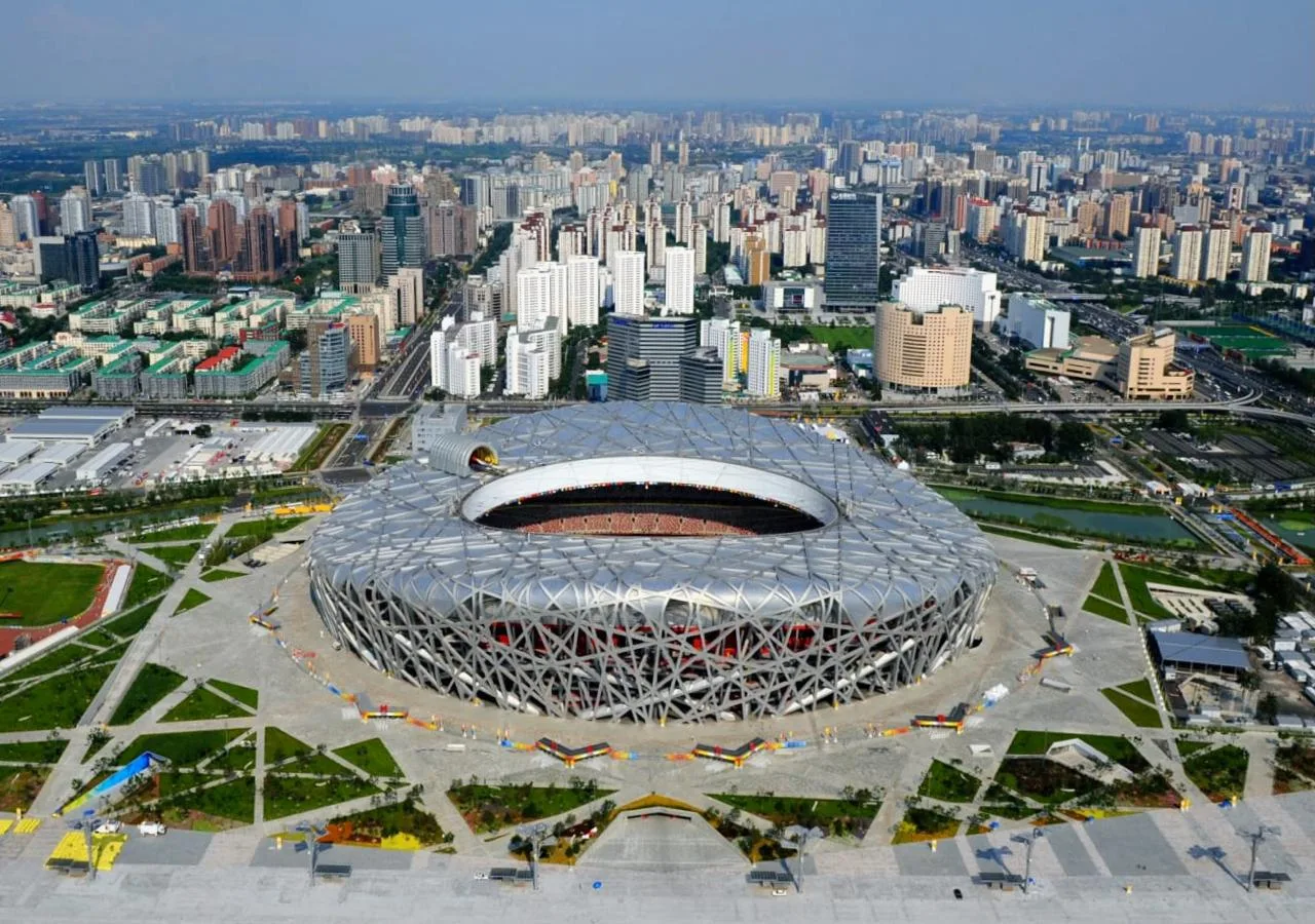 Стадион Птичье Гнездо в Пекине, Китай 🇨🇳  🔹 Птичье Гнездо - многофункциональный спортивный комплекс 