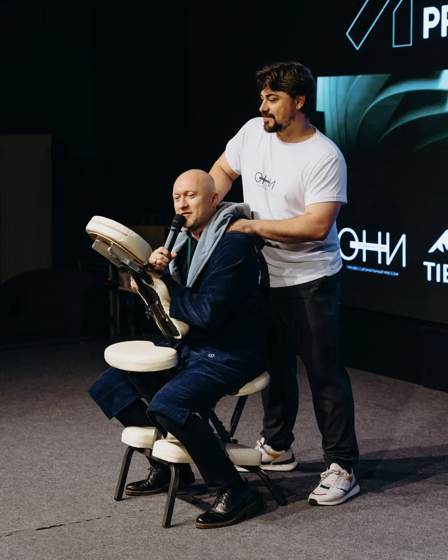 Где появляются ОНИ — там всегда есть место массажу 🤍