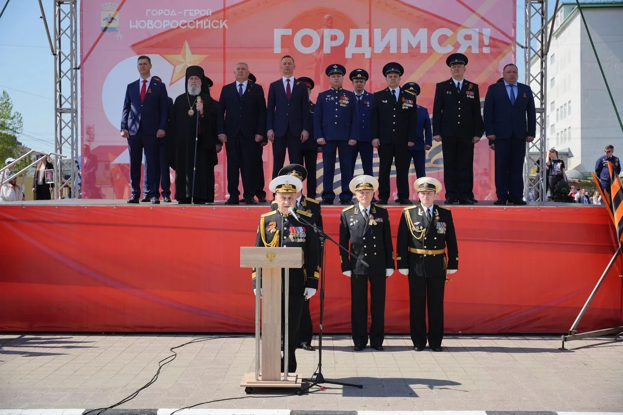 🇷🇺 В городе-герое Новороссийске прошёл Парад Великой Победы — к 81-й годовщине разгро...