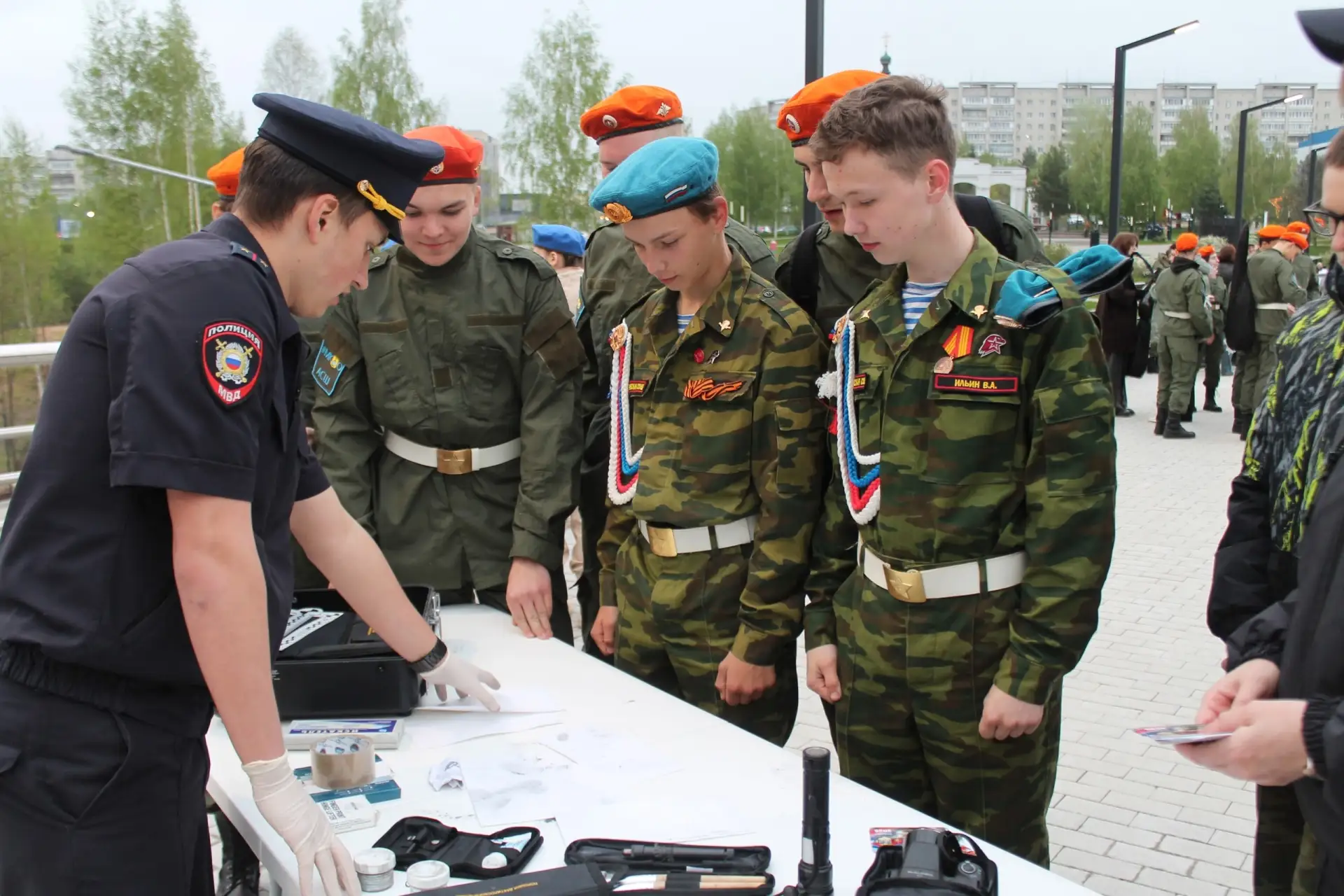 В рамках открытия регионального этапа всероссийской военно-патриотической игры «Зарница 2.0» для ста