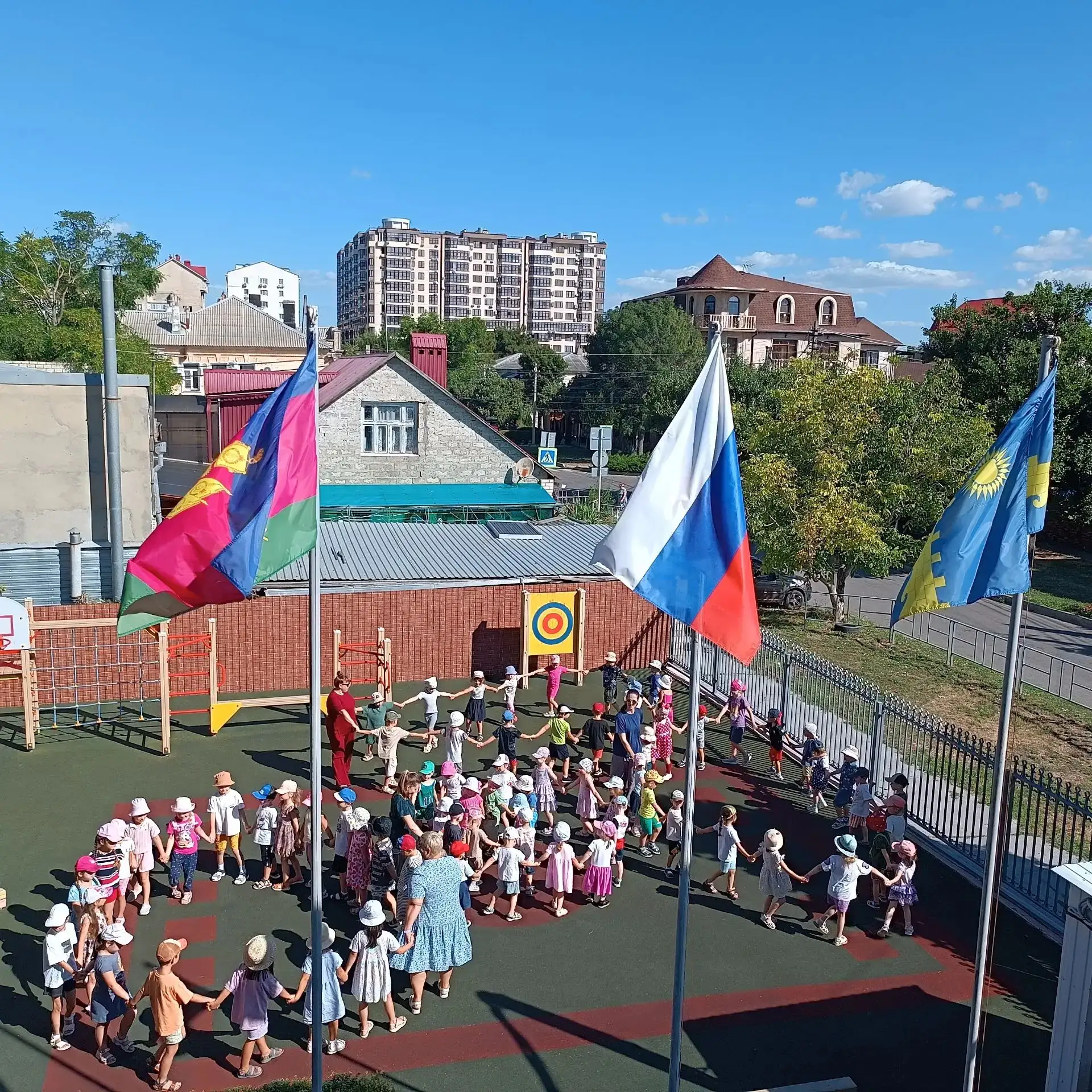 В рамках Года единства народов России в нашем детском саду прошло мероприятие «Хоровод ...