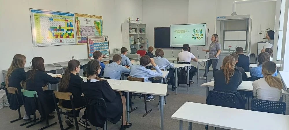 🌿 7 мая прошло занятие в рамках "Агрокласса". Занятие проводили представители компании...