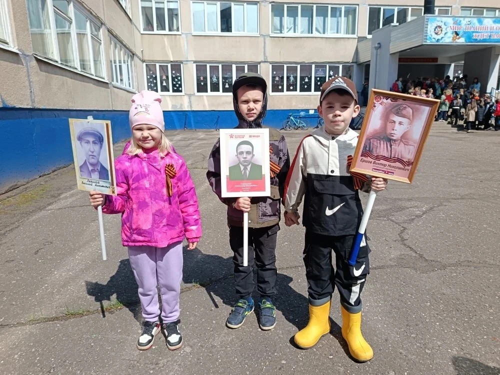🇷🇺 В преддверии Дня Победы воспитанники подготовительных групп нашего детского сада приняли участие 