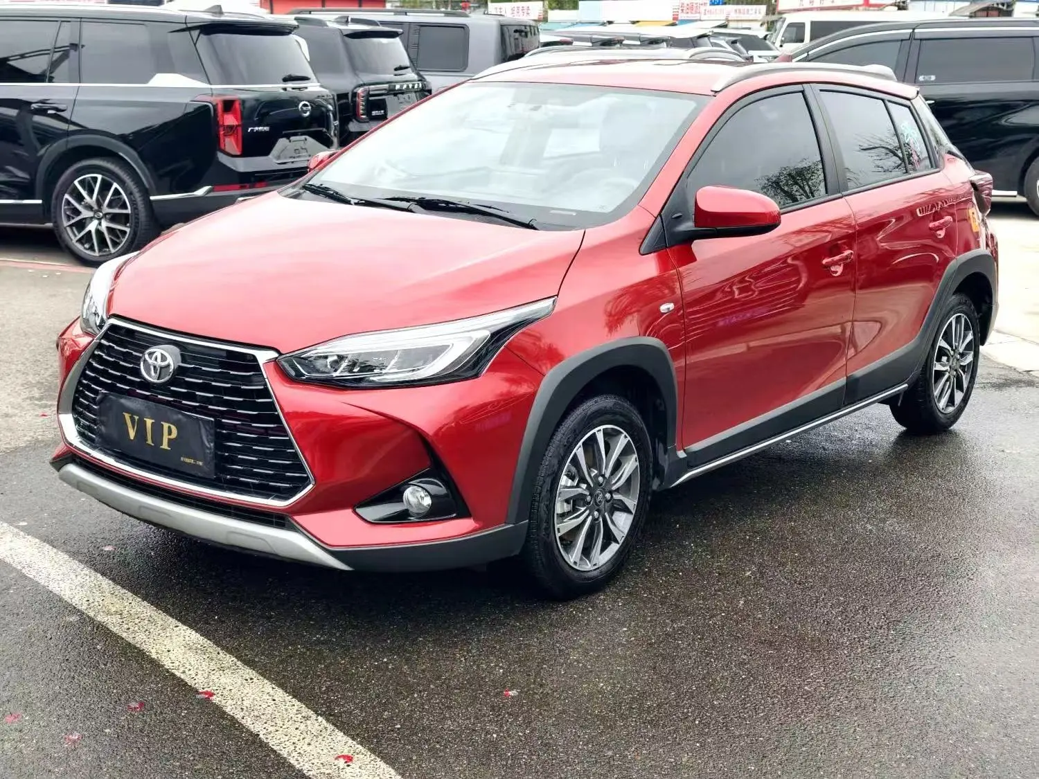 1255 000 РУБЛЕЙ! TOYOTA YARIS L