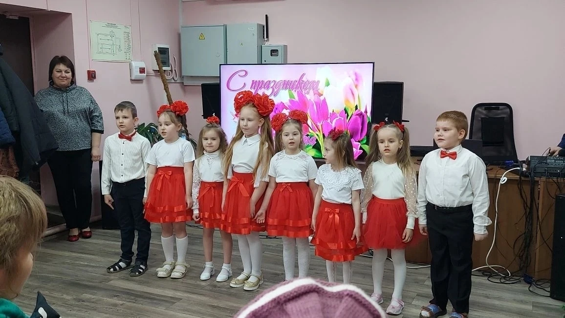 В преддверии празднования Международного женского дня в Воробжанском СДК прошёл праздни...