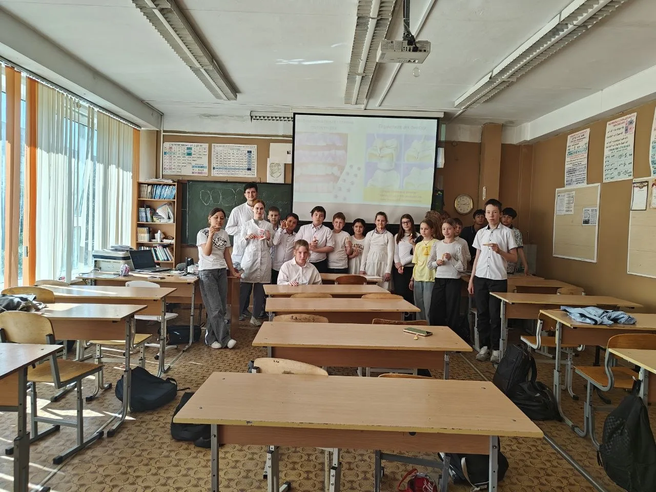 Урок Здоровья в школе 57! Студенты 4 курса института стоматологии Демидов В.О, Виноград...